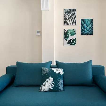 Apartment Hephaestus Veranda In The City Center By Binobi! *